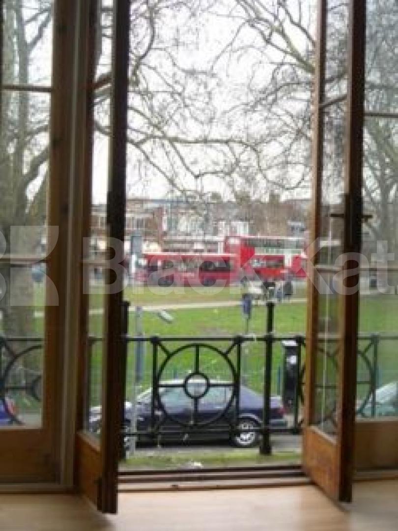 			3 Bedroom, 1 bath, 1 reception Flat			 Willoughby Road, Crouch End borders